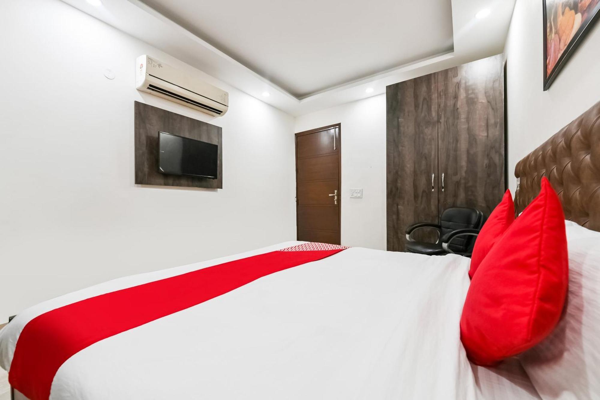 Hotel O Premium Rooms Chhatarpur Νέο Δελχί Εξωτερικό φωτογραφία