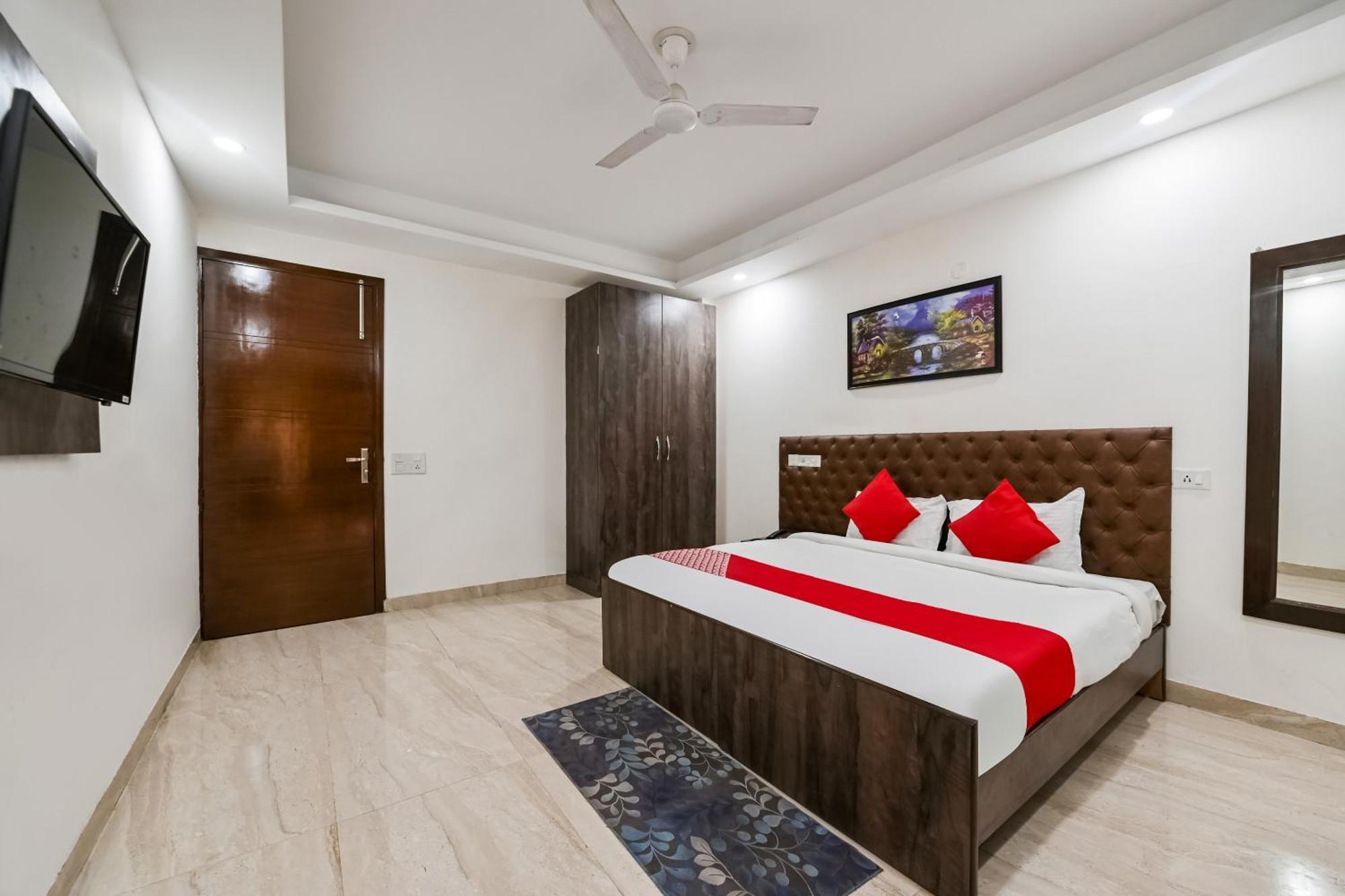 Hotel O Premium Rooms Chhatarpur Νέο Δελχί Εξωτερικό φωτογραφία
