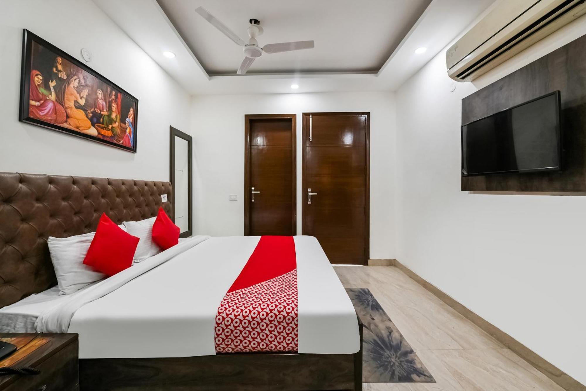 Hotel O Premium Rooms Chhatarpur Νέο Δελχί Εξωτερικό φωτογραφία
