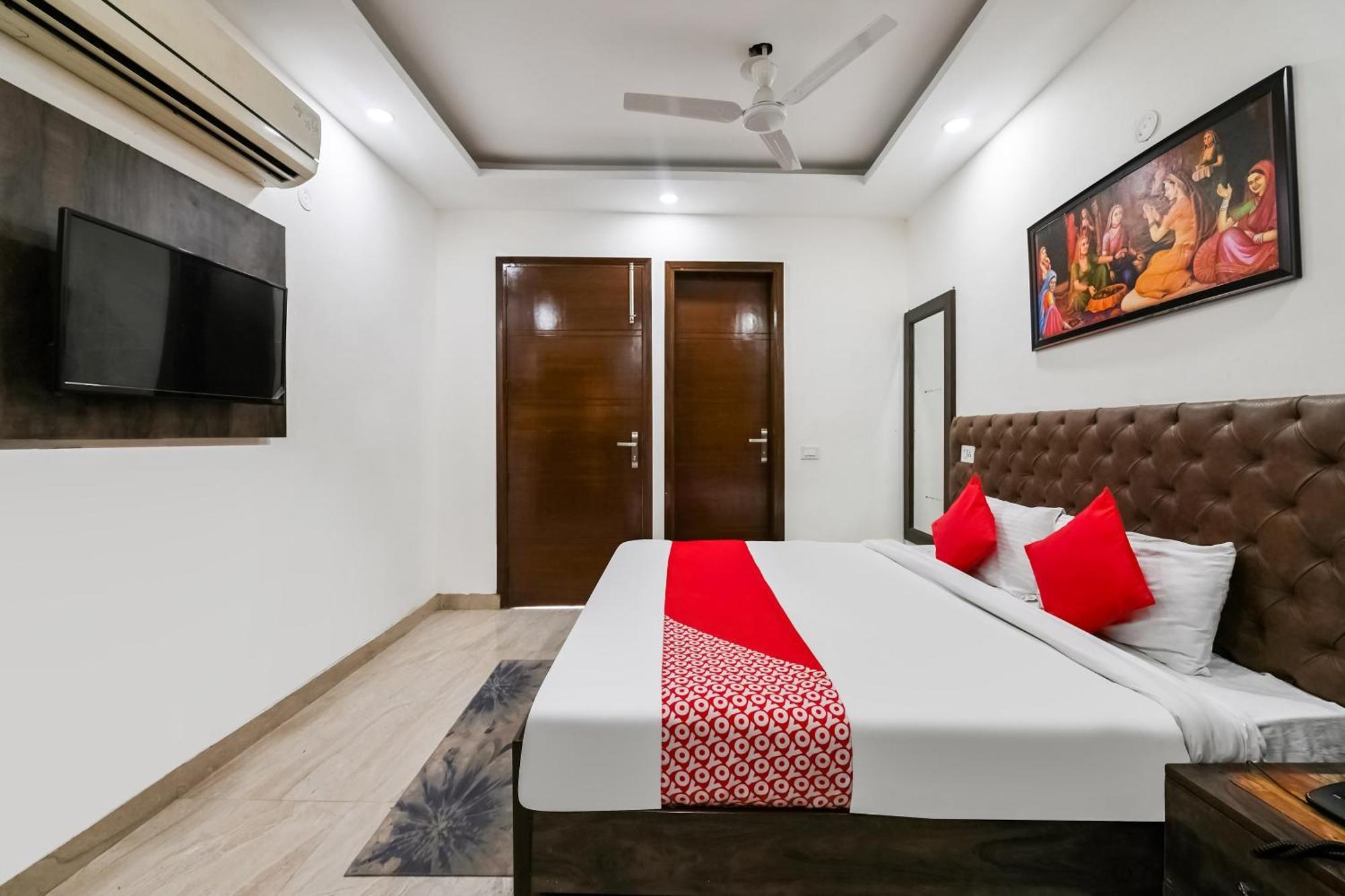 Hotel O Premium Rooms Chhatarpur Νέο Δελχί Εξωτερικό φωτογραφία