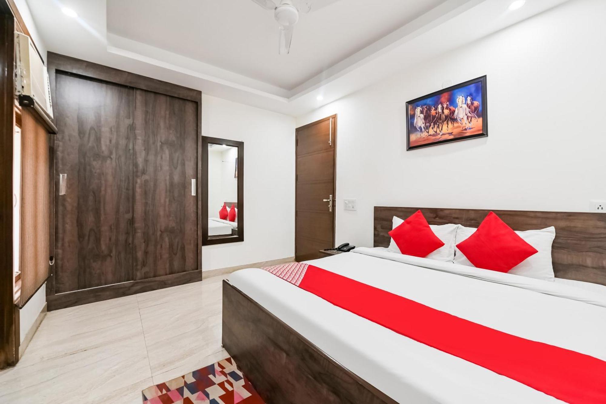 Hotel O Premium Rooms Chhatarpur Νέο Δελχί Εξωτερικό φωτογραφία