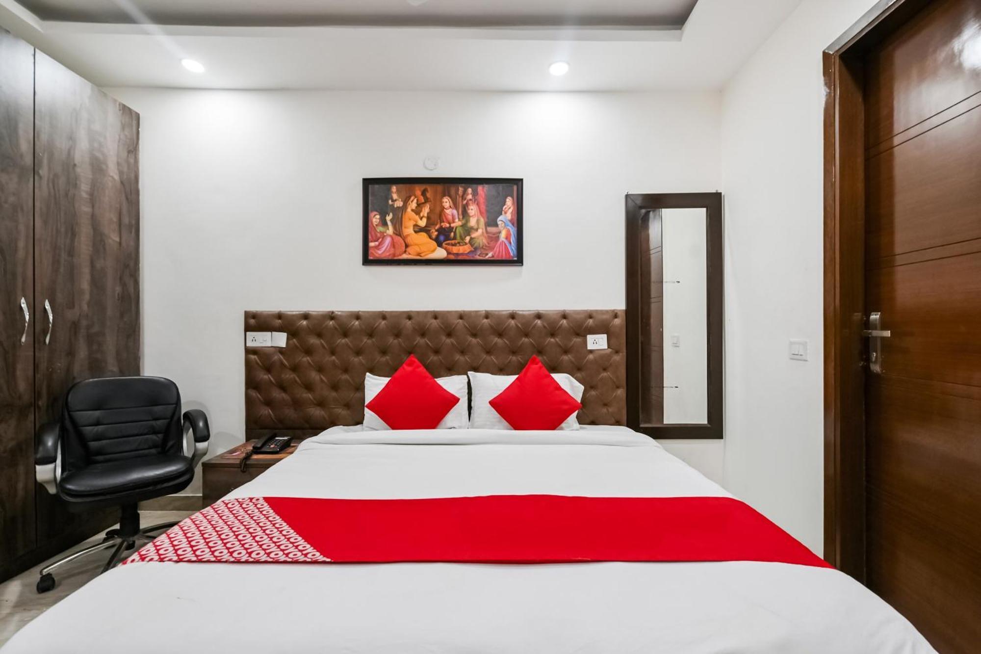 Hotel O Premium Rooms Chhatarpur Νέο Δελχί Εξωτερικό φωτογραφία