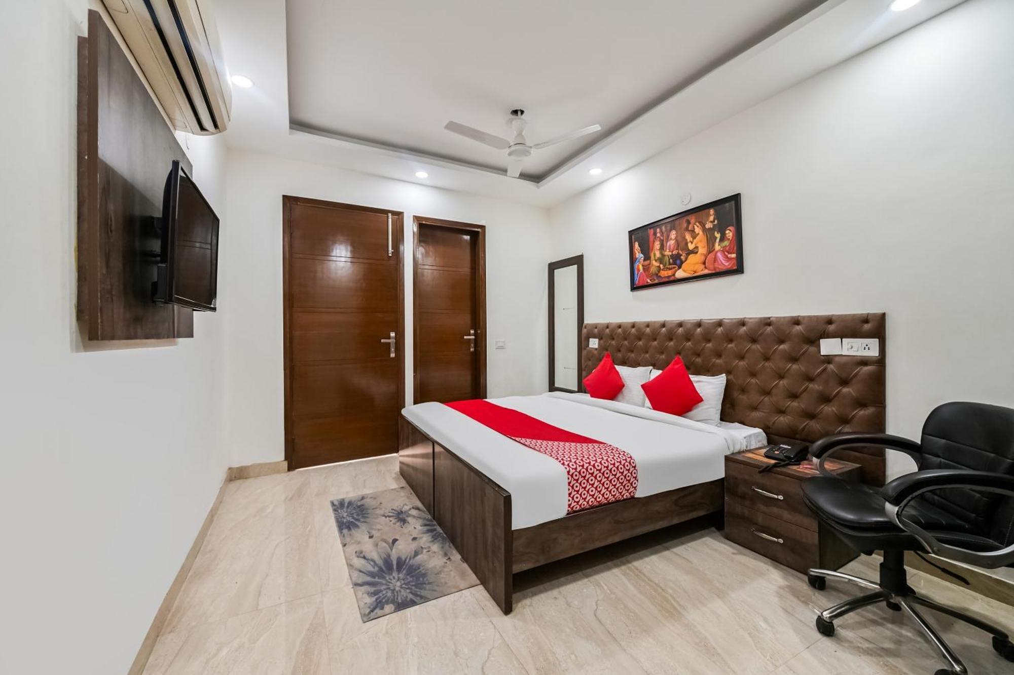 Hotel O Premium Rooms Chhatarpur Νέο Δελχί Εξωτερικό φωτογραφία